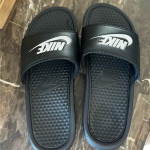 Men’s size 8 Nike slides